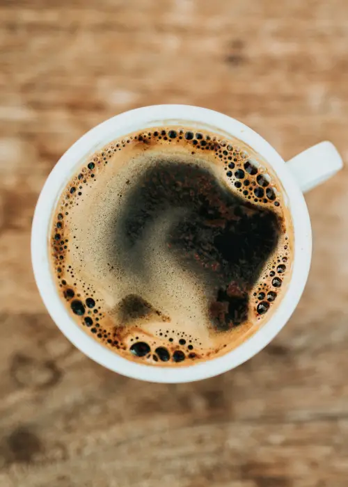 Close-up-kaffe-paa-cafe